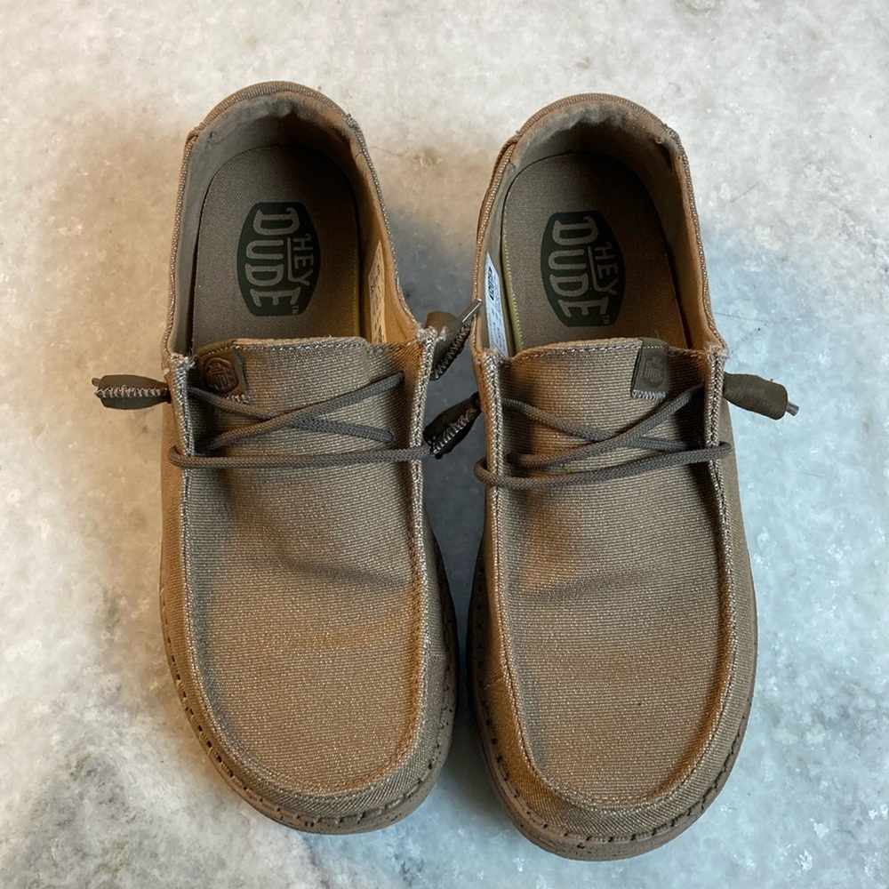 Hey Dude shoes Wendy brown wmn sz 8
